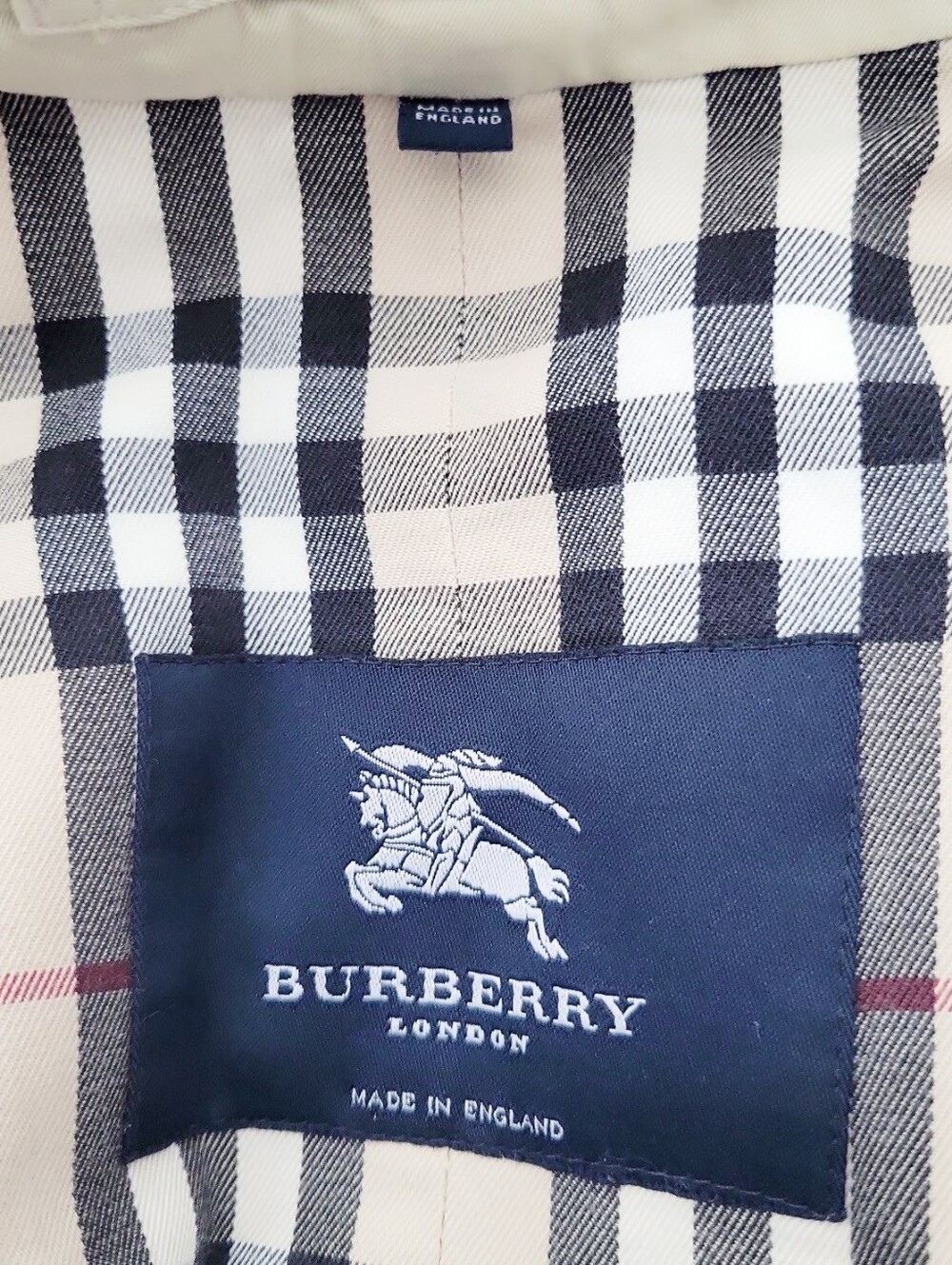 Burberry Classic Stone Garbadine Trench Coat - Picture 4 of 5